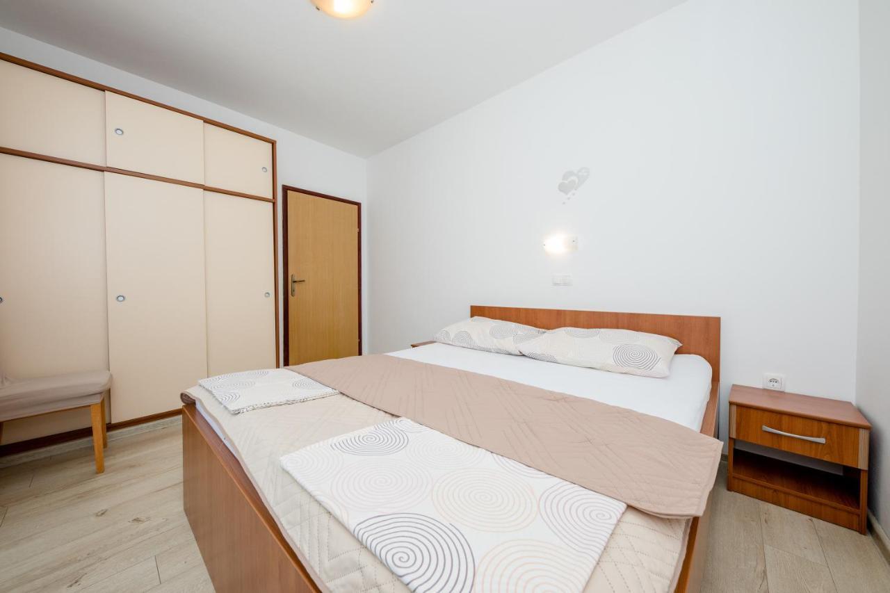 Zeljko Apartmani Lopar Exterior foto